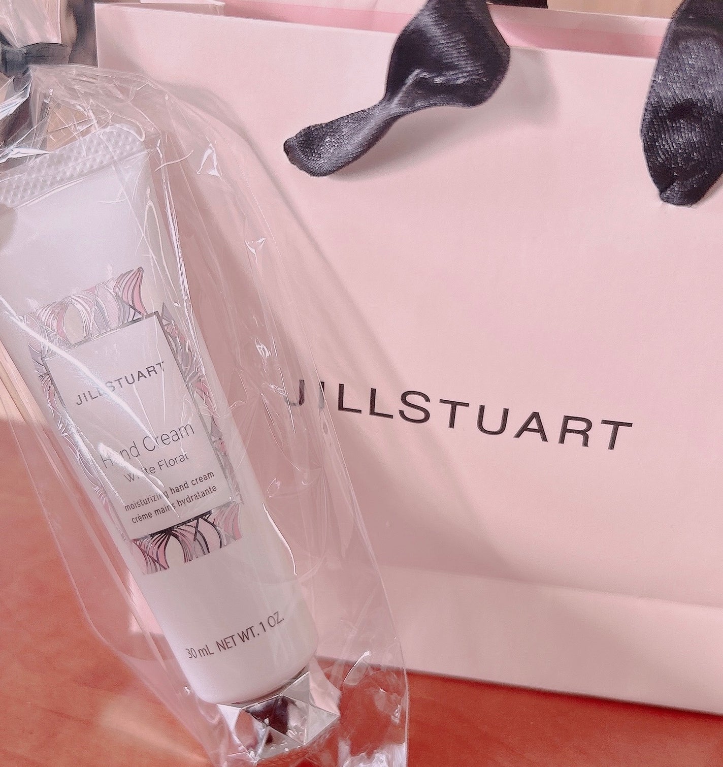 フレッシュハンドジェル フォートラベル ホワイトフローラル/JILL STUART/ハンドジェルを使ったクチコミ(1枚目)