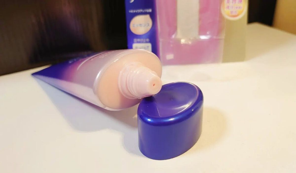 ニベアUV ディープ プロテクト＆ケア トーンアップ エッセンス/ニベア/日焼け止めローションを使ったクチコミ（2枚目）