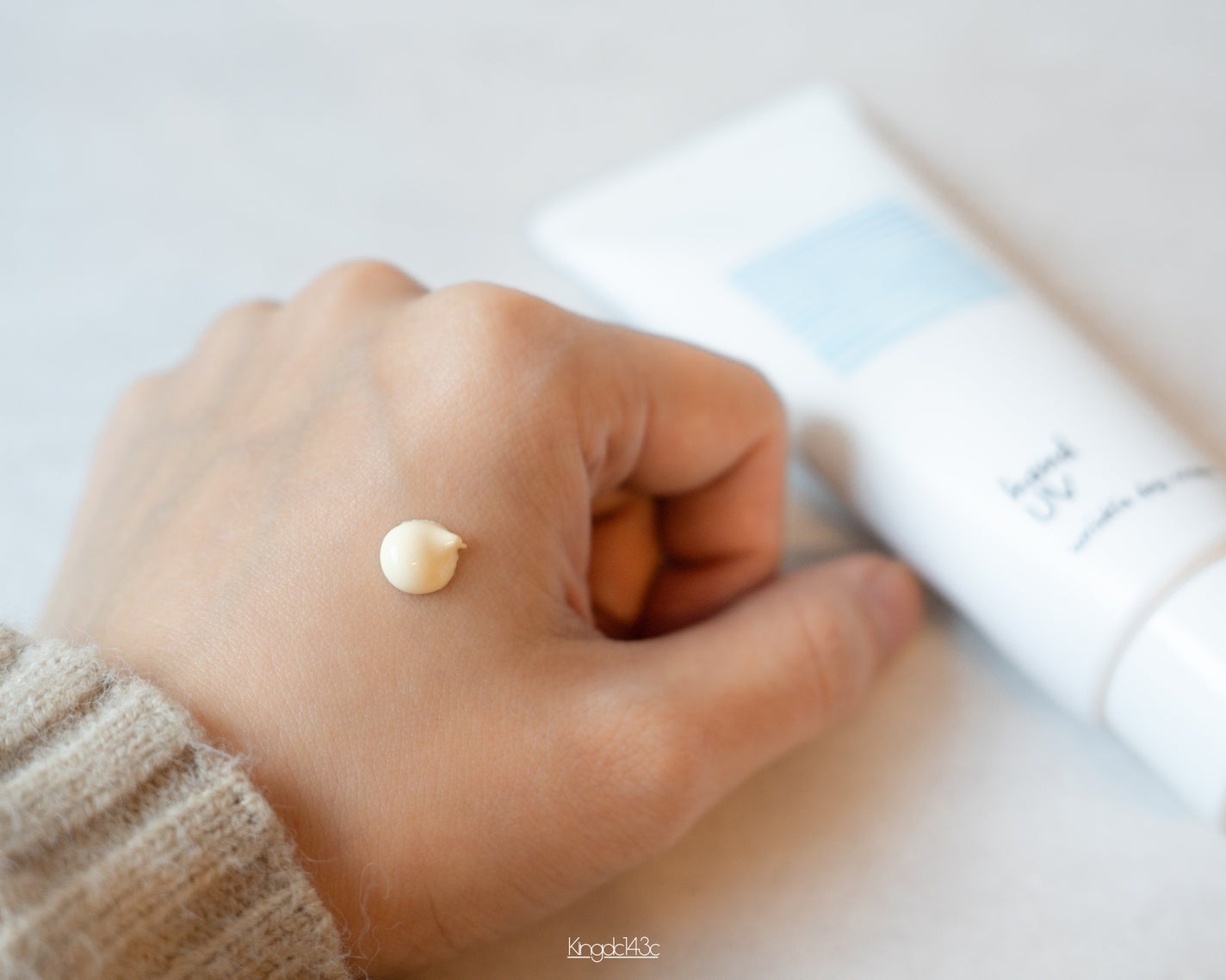 ハンド UV リンクルデイクリーム W/ナリスアップ/ハンドクリームを使ったクチコミ(4枚目)