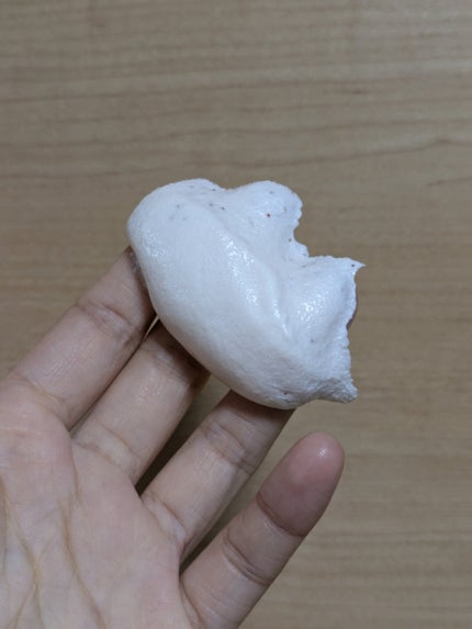 ダヴ ふわとろ クリーミースクラブ チェリー&アプリコットミルク/ダヴ/ボディスクラブを使ったクチコミ(6枚目)