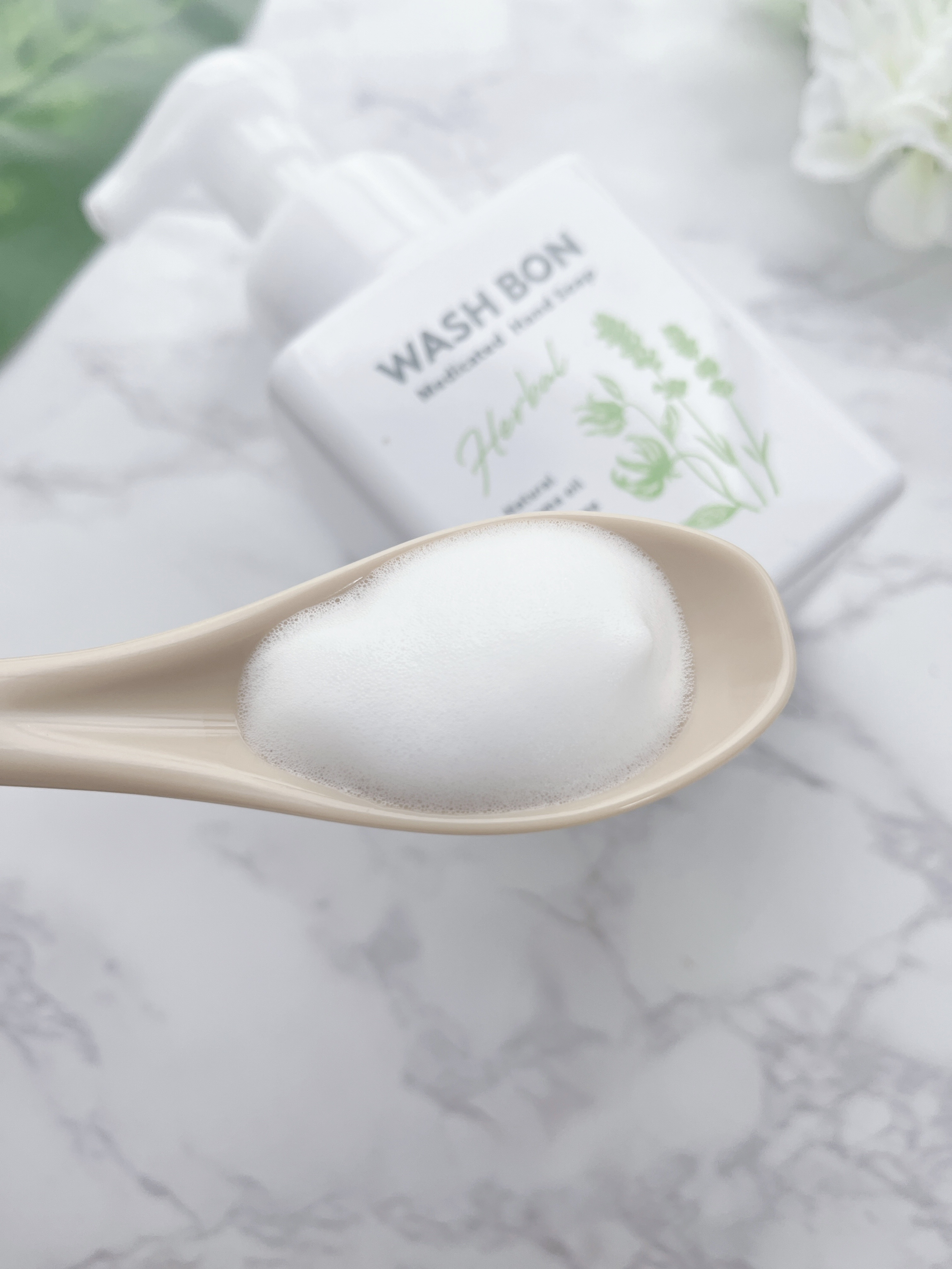 ウォシュボン ハーバル薬用ハンドソープ/サラヤ/ハンドソープを使ったクチコミ（2枚目）