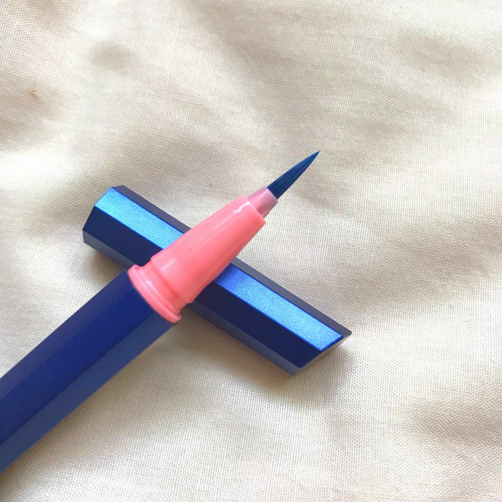 EYE OPENING LINER/UZU BY FLOWFUSHI/リキッドアイライナーを使ったクチコミ（3枚目）