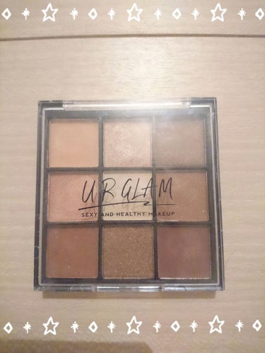 UR GLAM　BLOOMING EYE COLOR PALETTE/U R GLAM/パウダーアイシャドウを使ったクチコミ（1枚目）