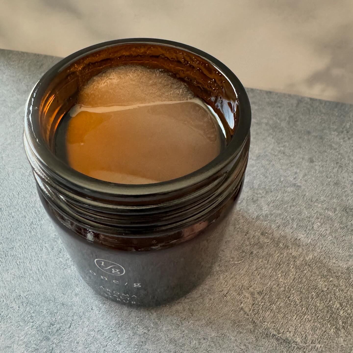 アロマソルトスクラブ/ワンオーバージー/ボディスクラブを使ったクチコミ（3枚目）