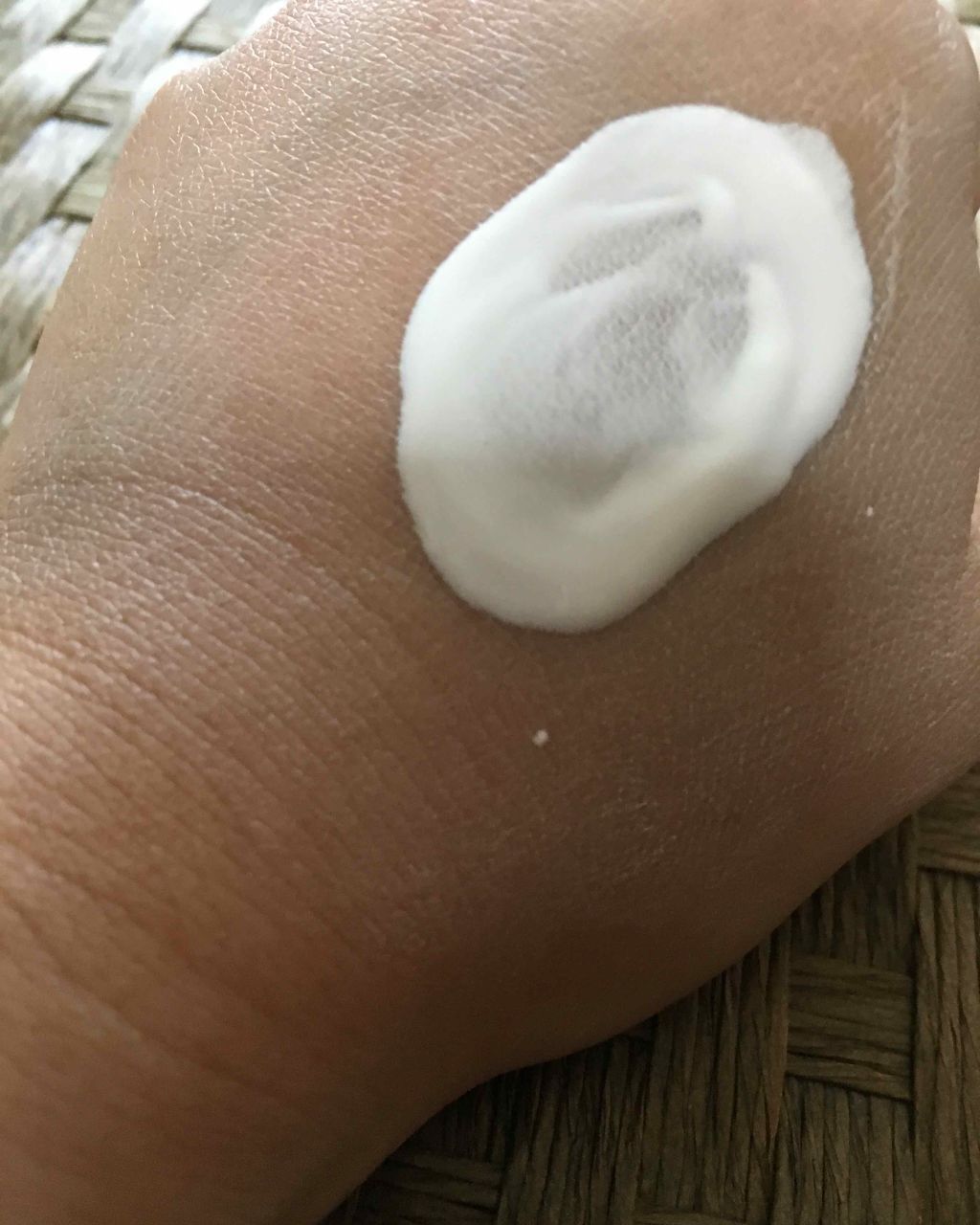 贅沢プラセンタのもっちり白肌美乳液/ホワイトラベル/乳液を使ったクチコミ(3枚目)