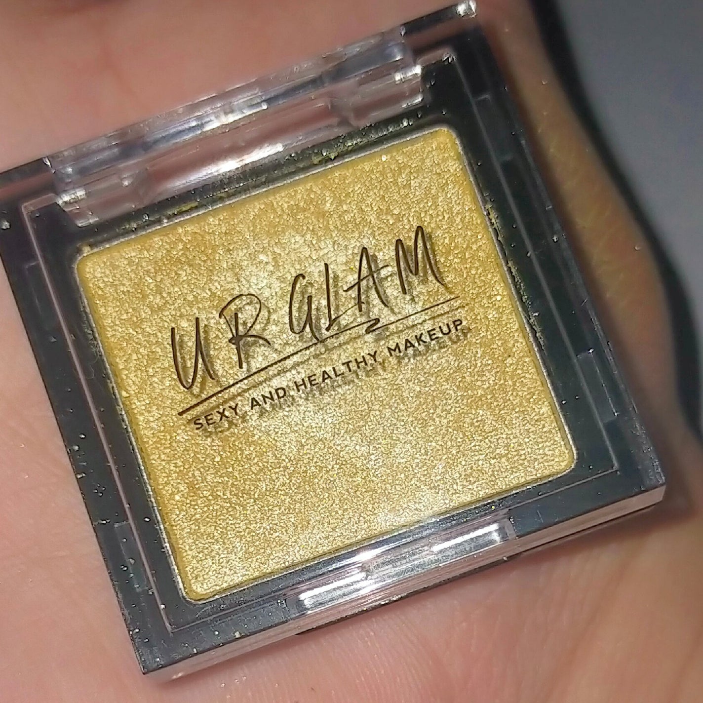UR GLAM POWDER EYESHADOW/U R GLAM/単色アイシャドウを使ったクチコミ(2枚目)