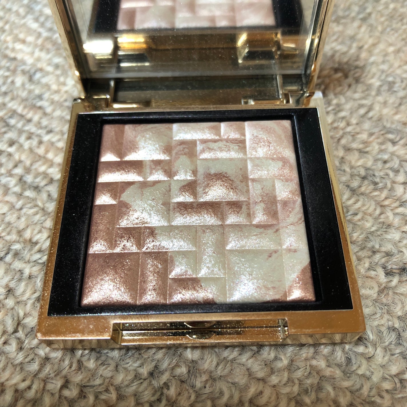 ハイライティング パウダー/BOBBI BROWN/パウダーハイライトを使ったクチコミ(5枚目)