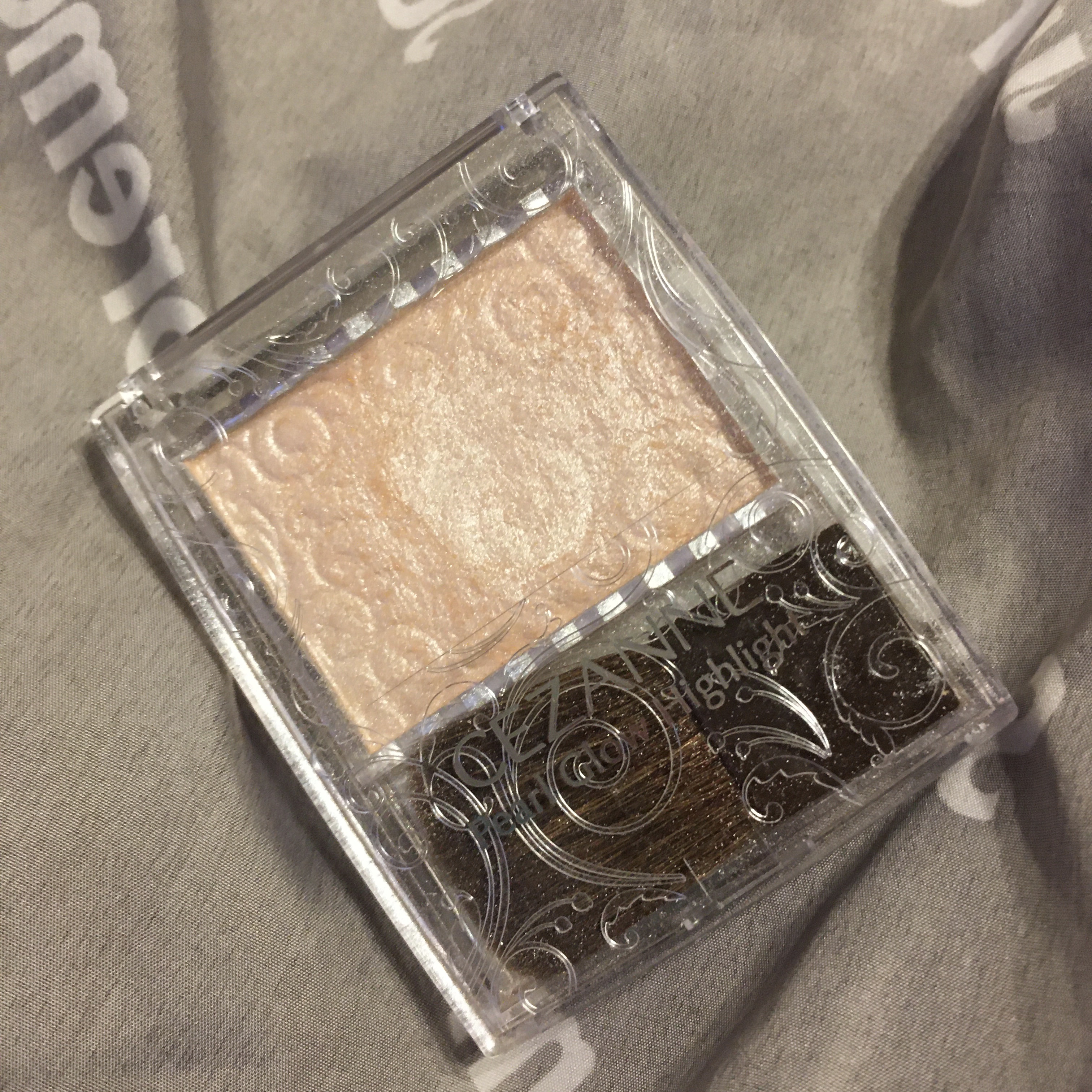 パールグロウハイライト/CEZANNE/パウダーハイライトを使ったクチコミ（1枚目）