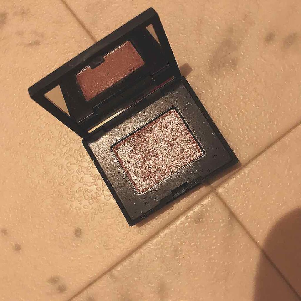 ハードワイヤードアイシャドー/NARS/単色アイシャドウを使ったクチコミ（1枚目）