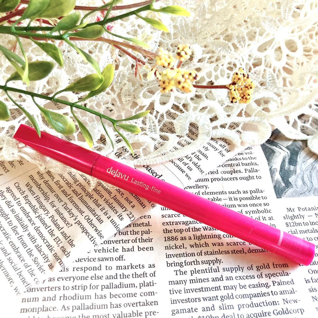 「密着アイライナー」ショート筆リキッド/デジャヴュ/リキッドアイライナーを使ったクチコミ(2枚目)