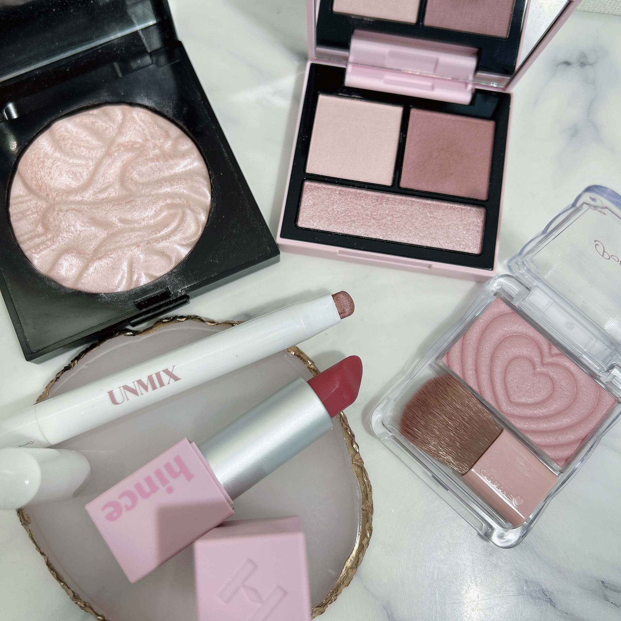 テイラード カラー アイズ EX09 STAY Charming/SNIDEL BEAUTY/アイシャドウパレットを使ったクチコミ（1枚目）