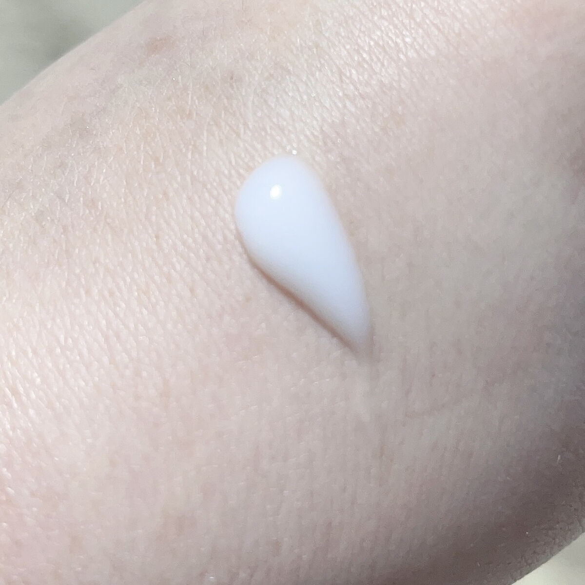 エレガンス ラズル スターアイカラー  S01 Glistening Passion/エレガンス ラズル /単色アイシャドウを使ったクチコミ（3枚目）