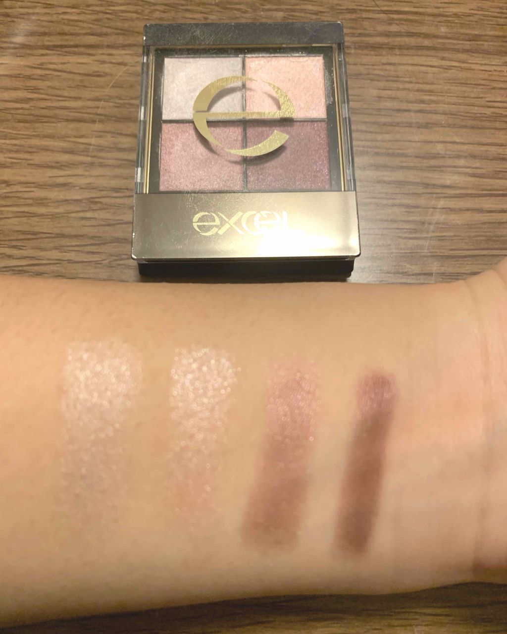 リアルクローズシャドウ/excel/アイシャドウパレットを使ったクチコミ（2枚目）