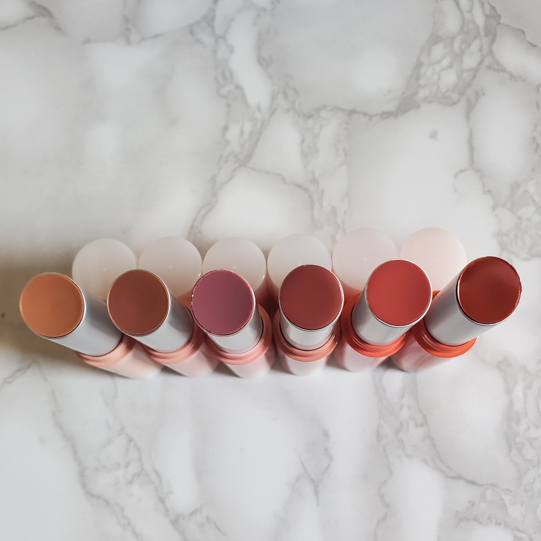 グラスティングメルティングバーム/rom&nd/リップバームを使ったクチコミ（2枚目）