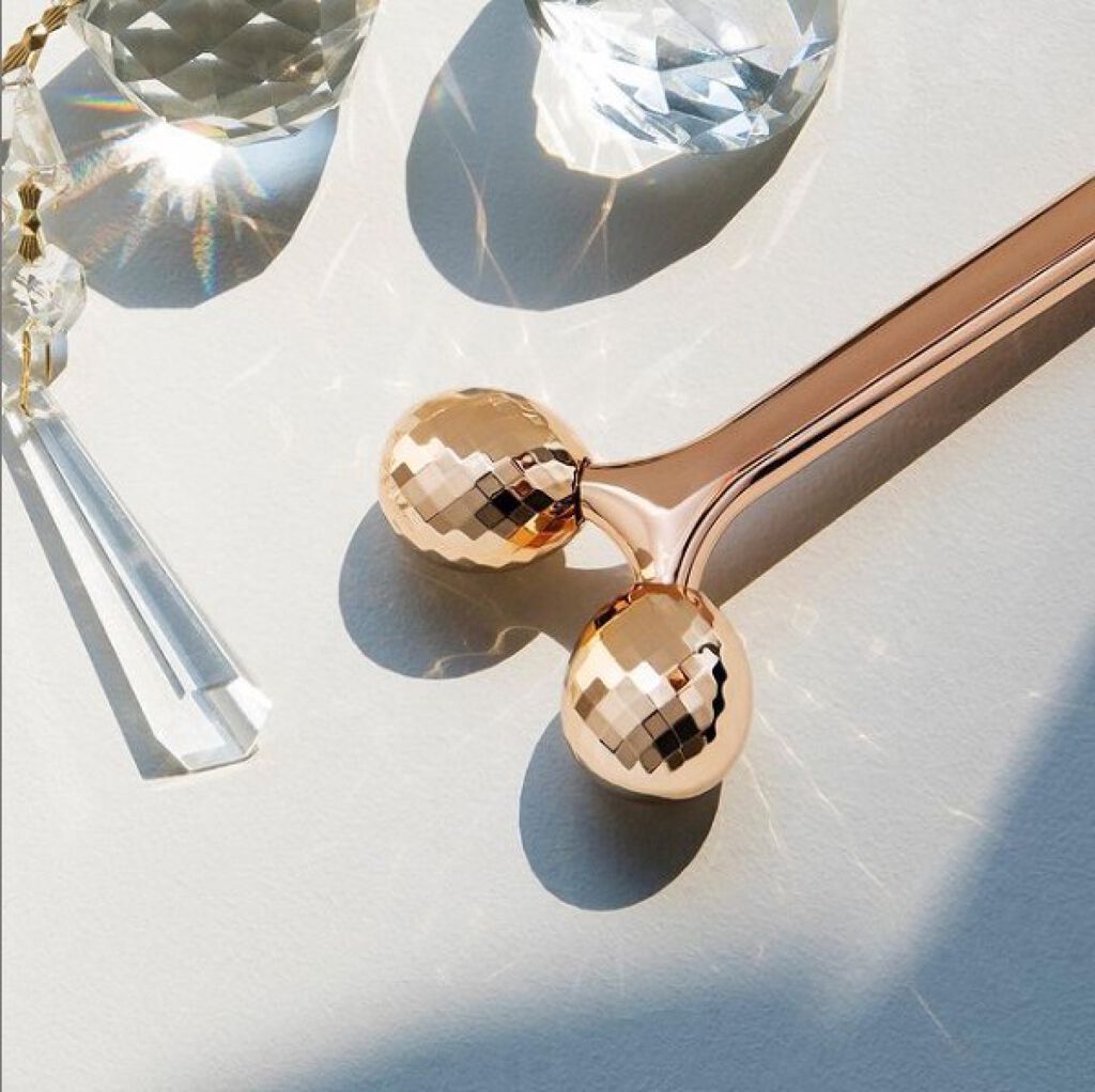 マグネタイトボディローラー/Makeon/ボディローラーを使ったクチコミ（2枚目）