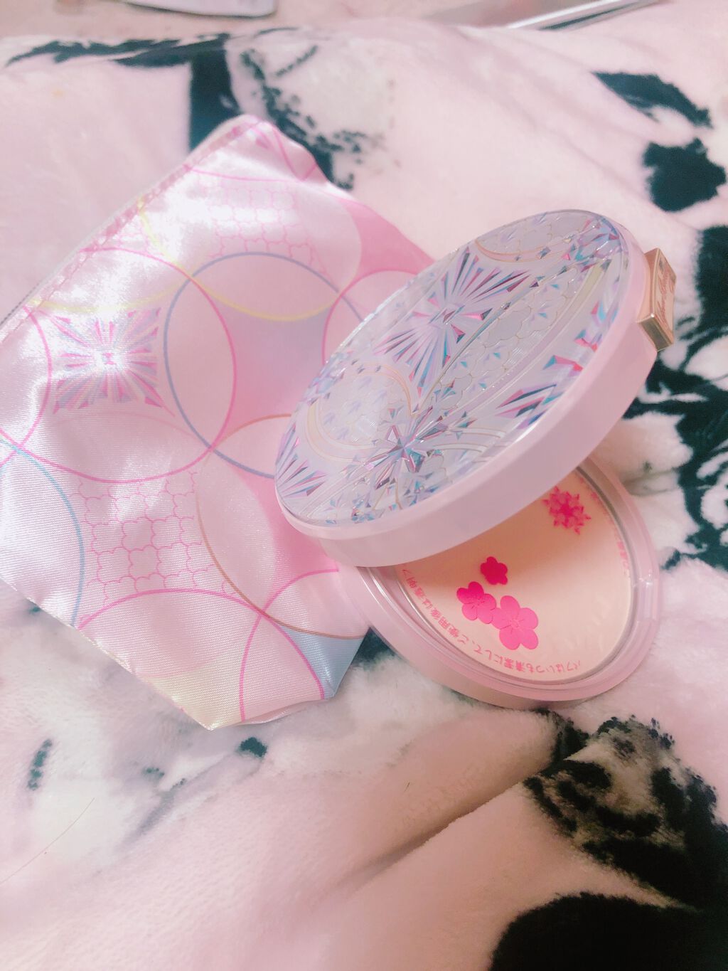 ライトリフレクティングセッティングパウダー プレスト N/NARS/プレストパウダーを使ったクチコミ(4枚目)