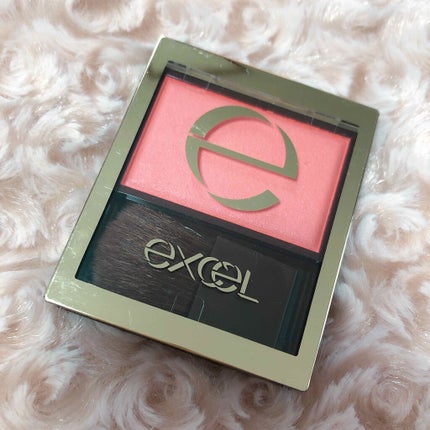 スキニーリッチチーク/excel/パウダーチークを使ったクチコミ(1枚目)