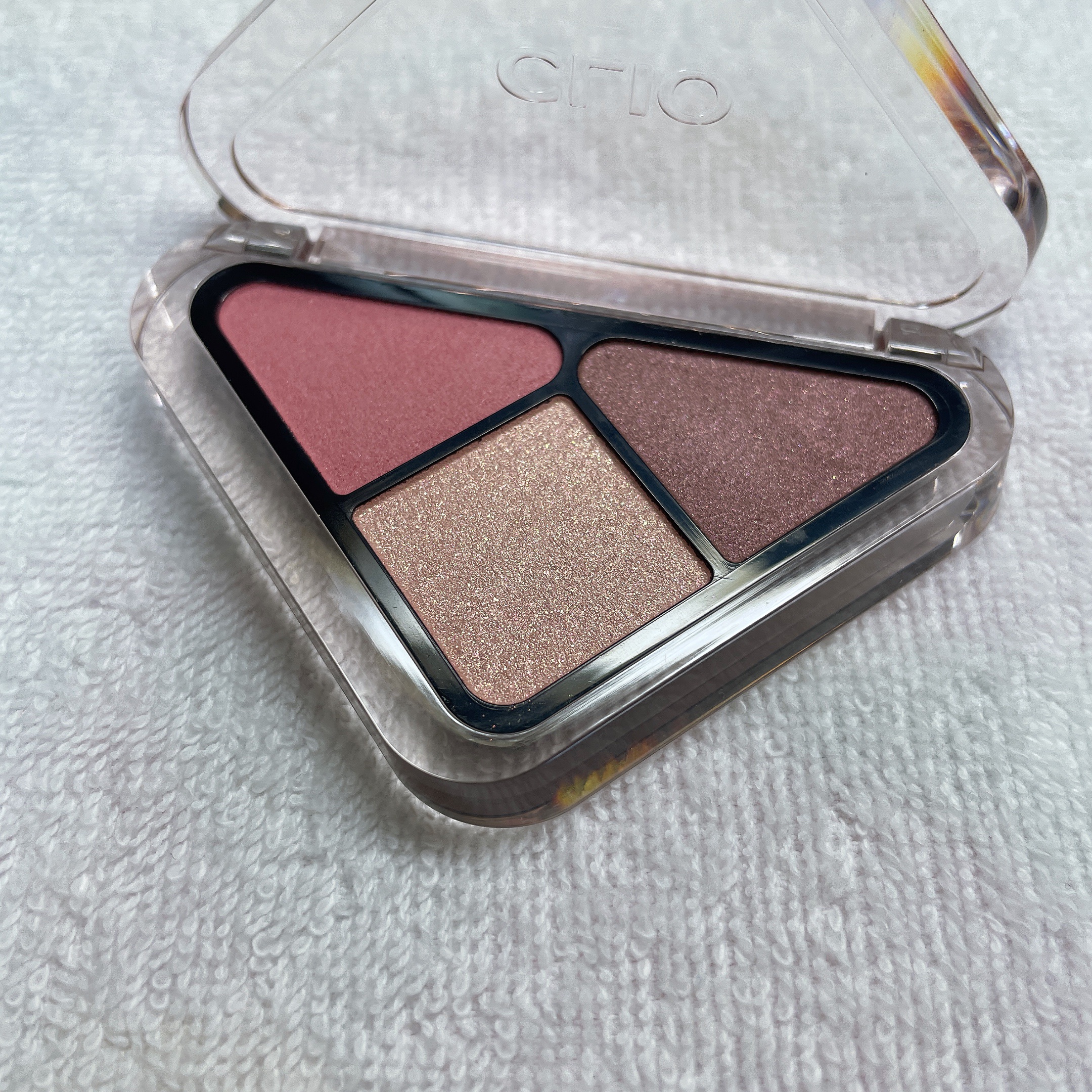 エッセンシャル シャドウ タップ/CLIO/アイシャドウパレットを使ったクチコミ（3枚目）