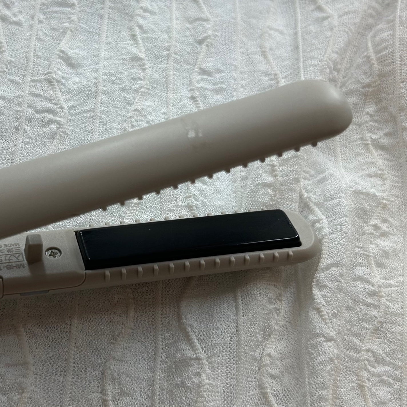 スタイリッシュ モバイルヘアアイロン(MHS-1343)/mod's hair/ストレートアイロンを使ったクチコミ(3枚目)