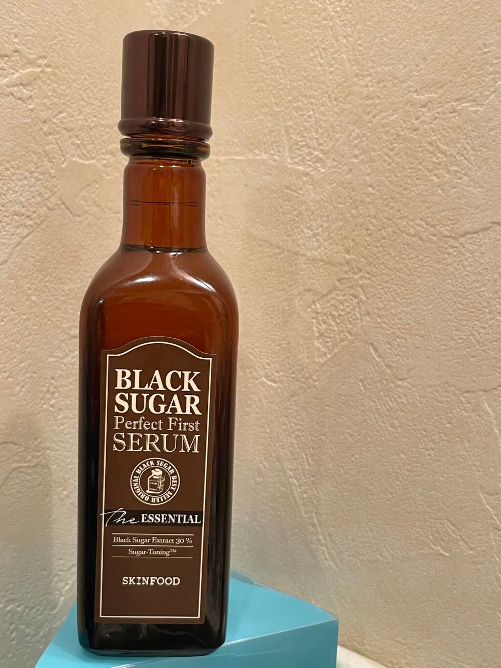 ブラックシュガー パーフェクト ファーストセラム ザ・エッセンシャル/SKINFOOD/美容液を使ったクチコミ(1枚目)