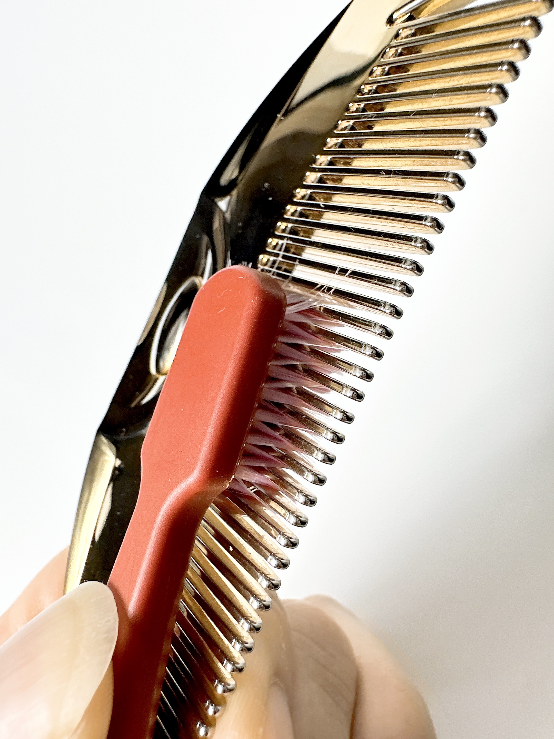 PG ツキ プレミアムブラック/LOVECHROME/ヘアコームを使ったクチコミ（2枚目）