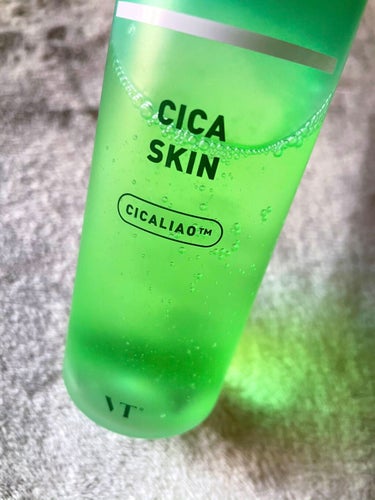 VT CICA スキンのクチコミ「
最近夜に使う化粧水は
vt Cosmeticsの化粧水です！！
少しトロミがあって
俺はまあ.....」（2枚目）