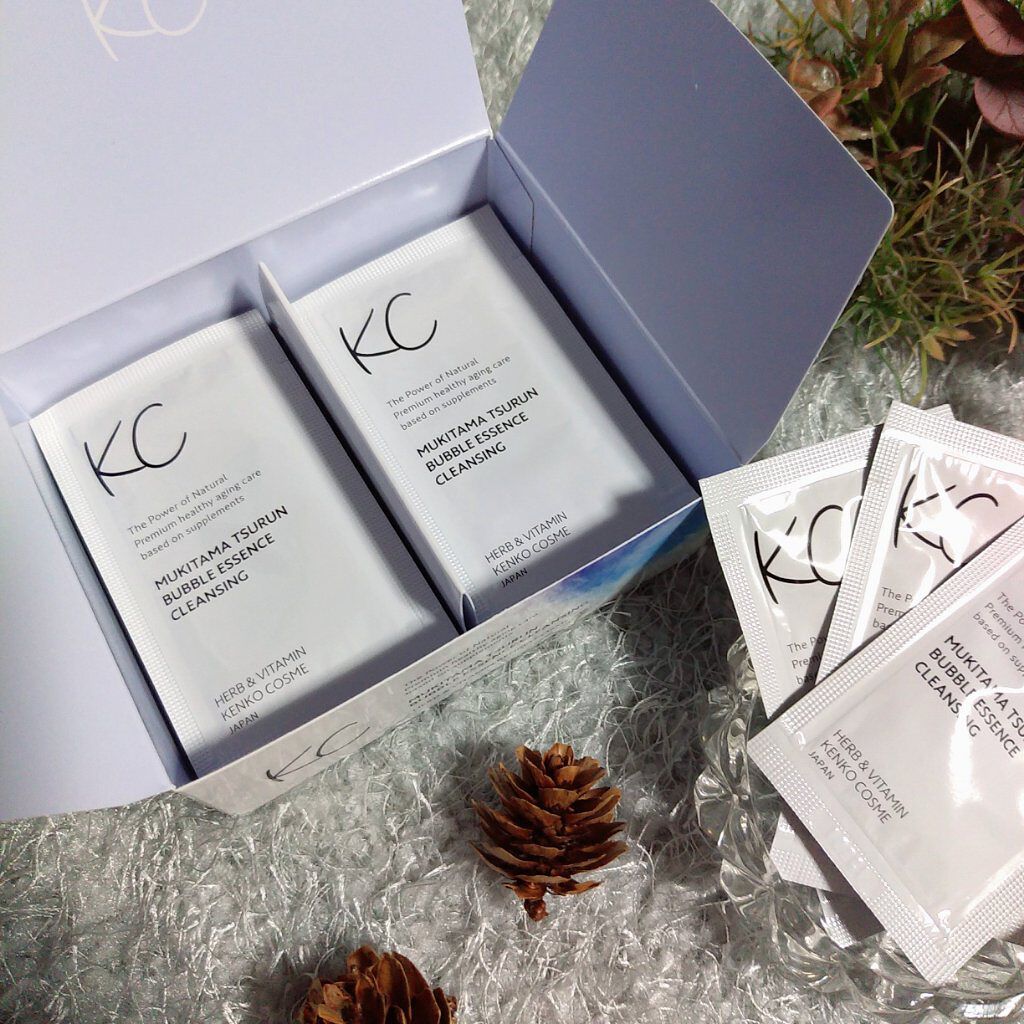 KC むきタマつるん 発泡美容液クレンジング / ハーブ健康本舗の口コミ