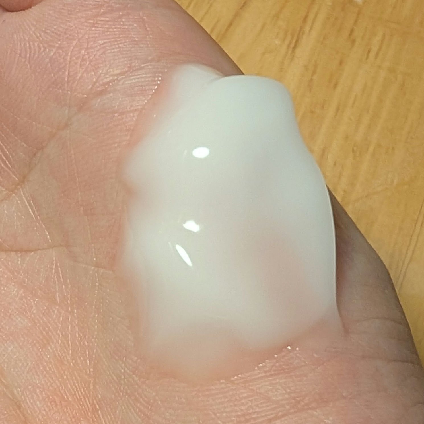 乾燥さん 薬用しっとりクリーム 【医薬部外品】/乾燥さん/フェイスクリームを使ったクチコミ（3枚目）