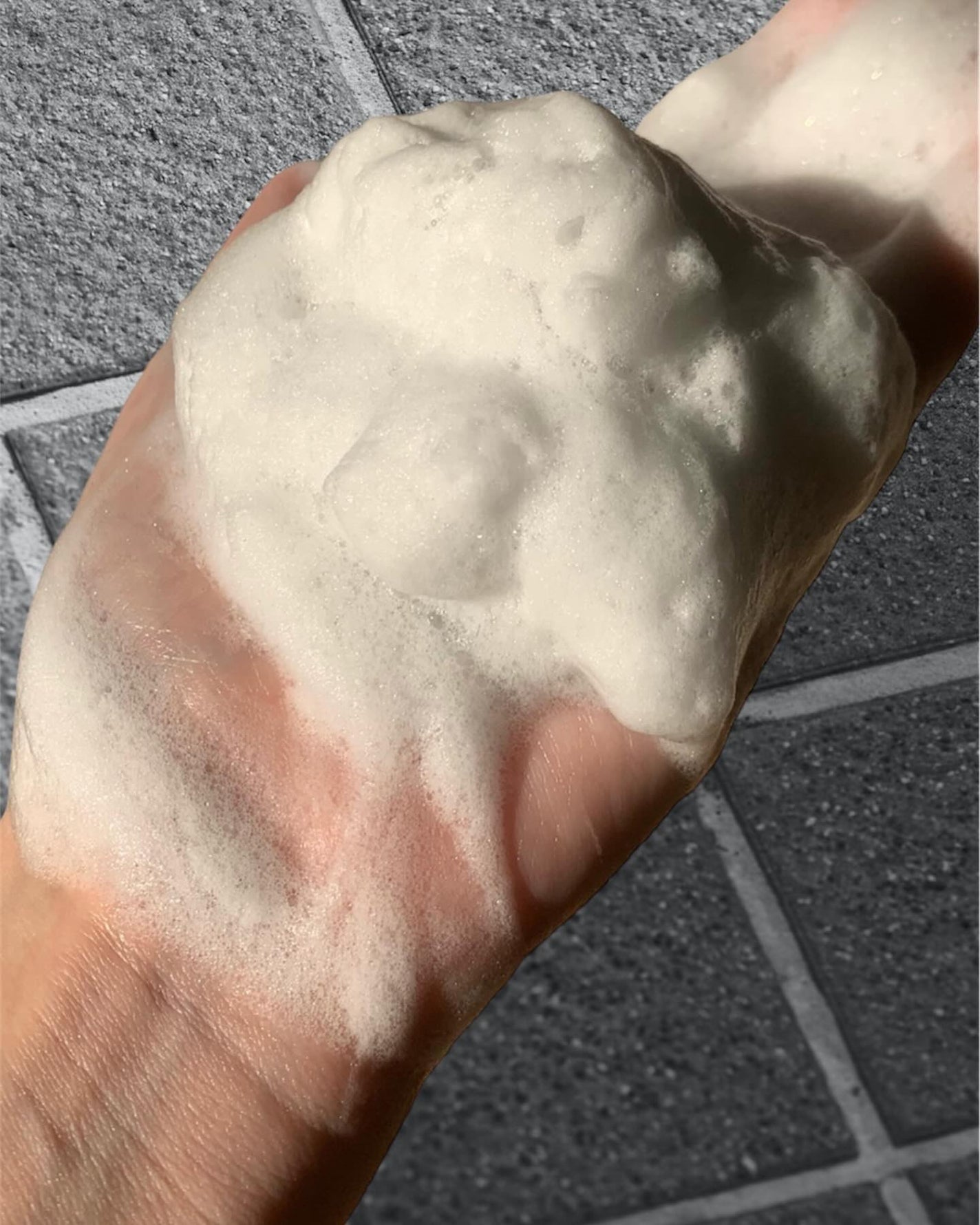 ぽち on LIPS 「こんにちは!ウィニーです寒くてブーツや厚手の靴下やタイツを履く..」(2枚目)