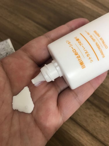 日焼け止めローション・シトラスハーブの香り SPF30 PA+++/無印良品/日焼け止め・UVケアを使ったクチコミ（3枚目）