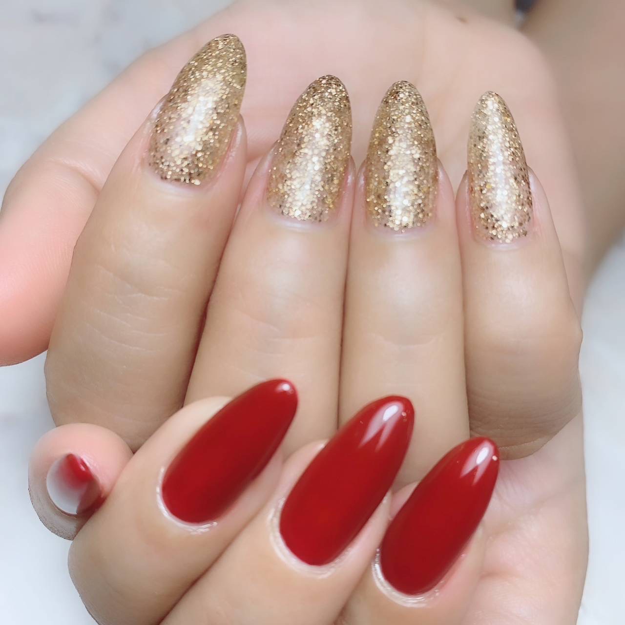 #ネイル,#ロングネイル,#シンプルネイル,#アシメネイル,#ボルドーネイル,#ゴールドネイルのネイルデザイン