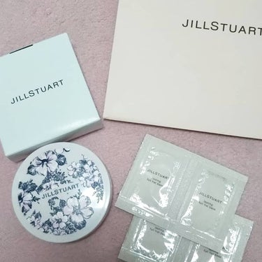 ピュアエッセンス クッションコンパクト/JILL STUART/クッションファンデーションを使ったクチコミ（1枚目）