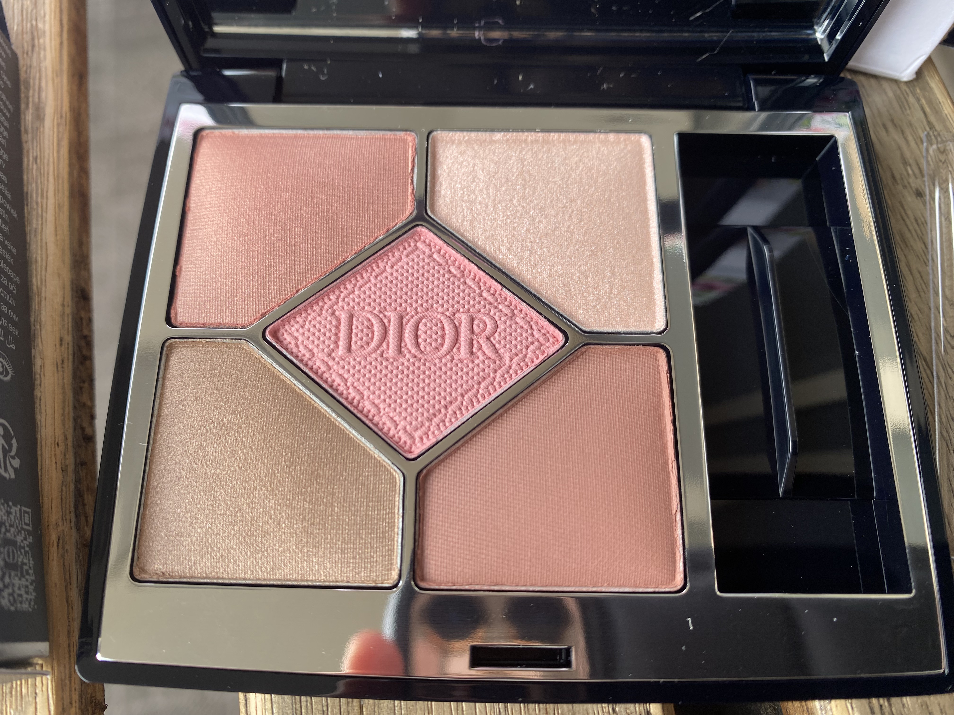 ディオールショウ サンク クルール/Dior/アイシャドウを使ったクチコミ（3枚目）