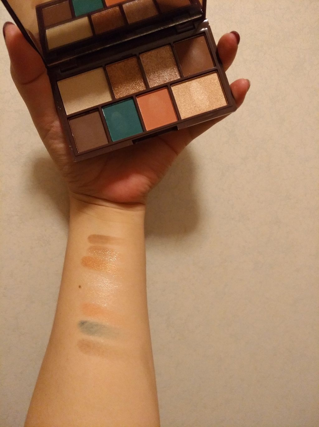 ミニチョコレートアイシャドウパレット チョコミント/MAKEUP REVOLUTION/アイシャドウパレットを使ったクチコミ（3枚目）