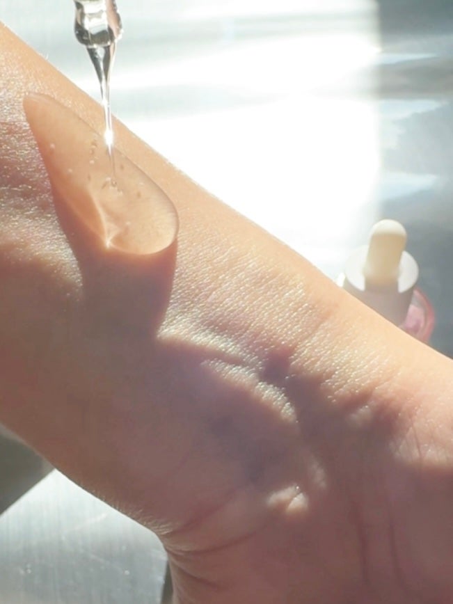 トーンブライトニング カプセルアンプル/SKIN1004/美容液を使ったクチコミ(2枚目)