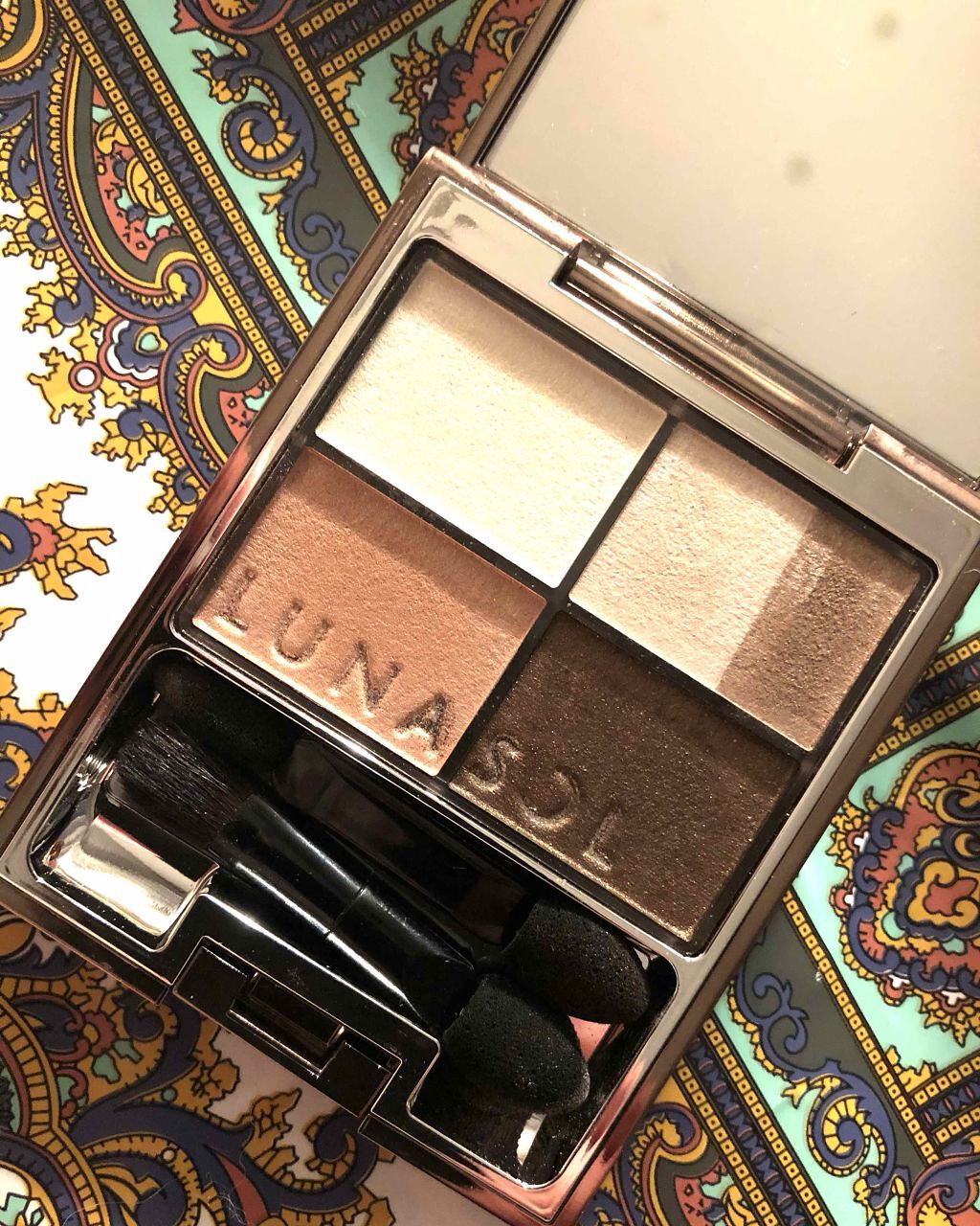 ヴィヴィッドクリアアイズ/LUNASOL/アイシャドウパレットを使ったクチコミ(1枚目)