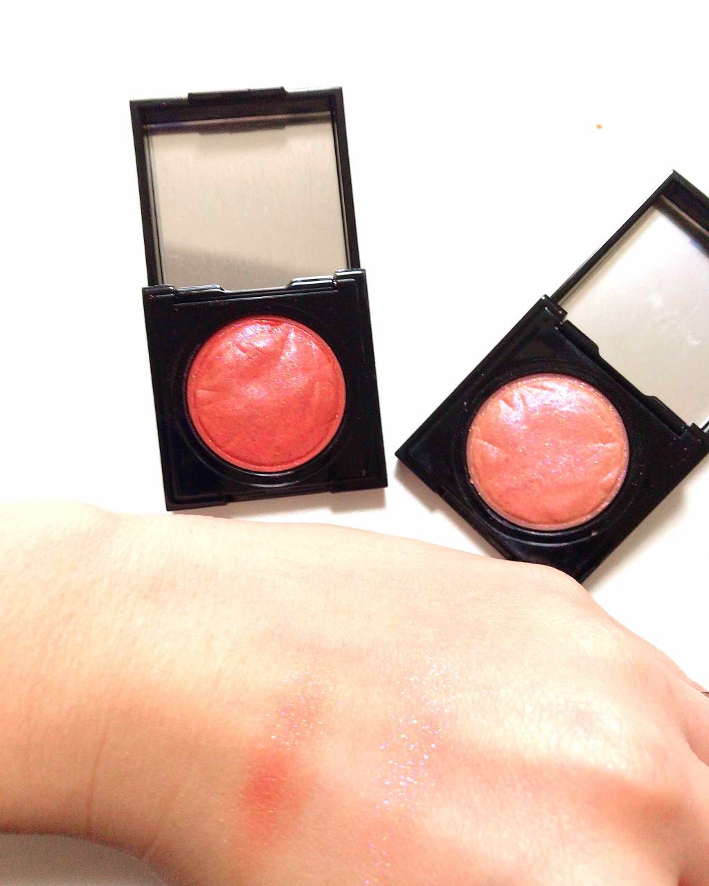 プリズム エアー シャドウ/CLIO/単色アイシャドウを使ったクチコミ（2枚目）