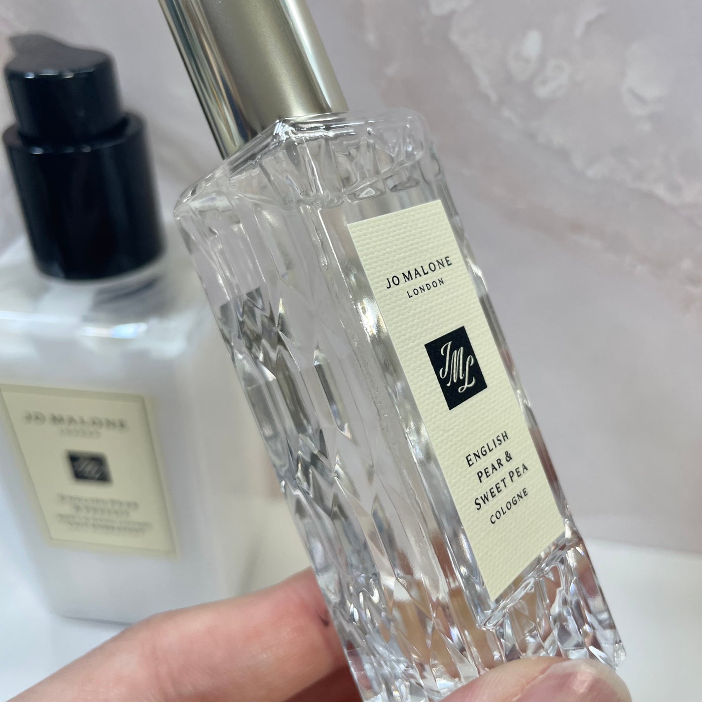 イングリッシュ ペアー & フリージア ボディ & ハンド ローション/Jo MALONE LONDON/ボディローションを使ったクチコミ(3枚目)