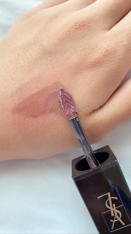 ルージュ ピュールクチュール ヴェルニ ヴィニルクリーム/YVES SAINT LAURENT BEAUTE/口紅を使ったクチコミ(2枚目)