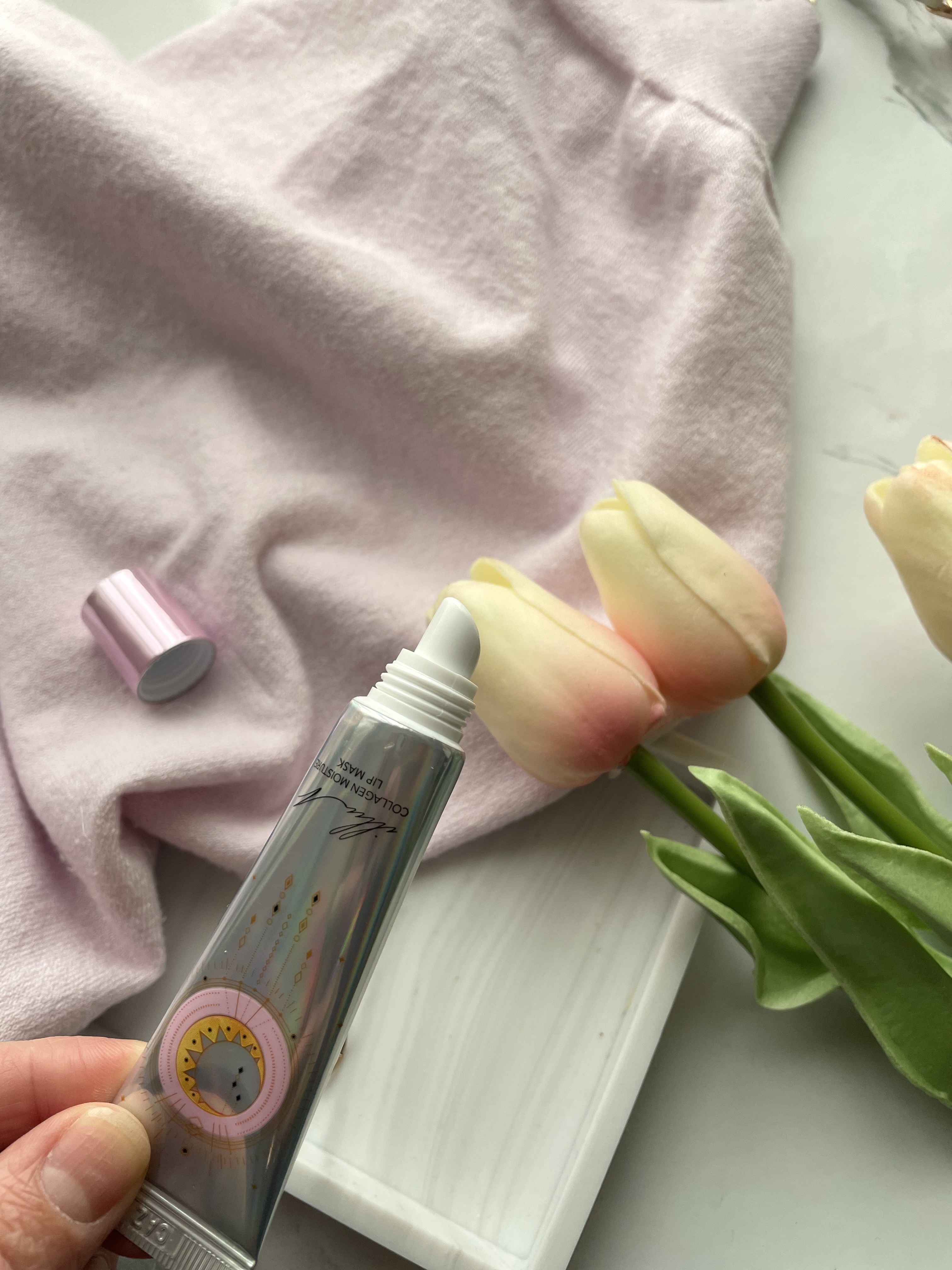 イリュン コラーゲンモイスチャーリップマスク/illuN/リップマスクを使ったクチコミ（3枚目）