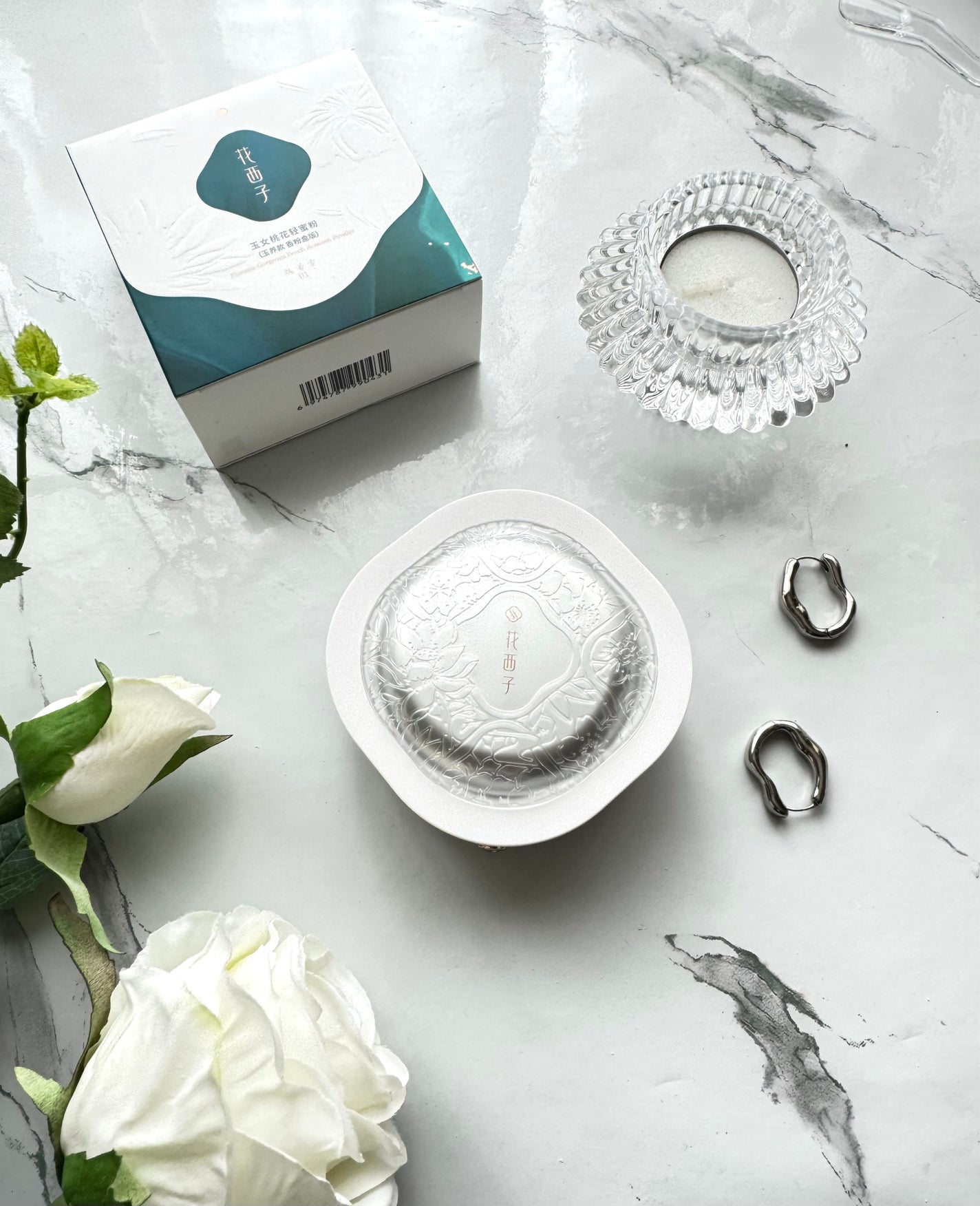 玉養桃花 ルースパウダー/花西子/ルースパウダーを使ったクチコミ(4枚目)