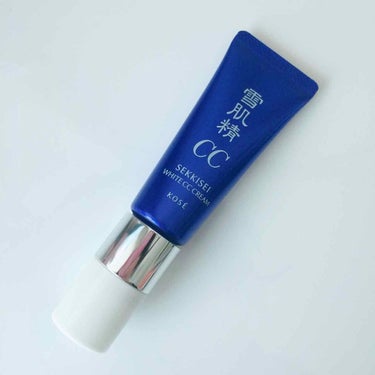 雪肌精 ホワイト CCクリーム

SPF50＋・PA＋＋＋＋
「美容液」「乳液」「クリーム」「日焼け止め」
「化粧下地」「ファンデーション」の
６つの機能をかなえる、
美白する和漢CCクリームです❄️
