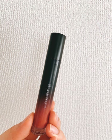 💫shu uemura マット シュプリア M BG01💫


マットタイプのリップですが、塗りごこちがとっても良いです。塗りたてはうるうるなので、適当に唇にのせてから上唇と下唇をすり合わせるようにして