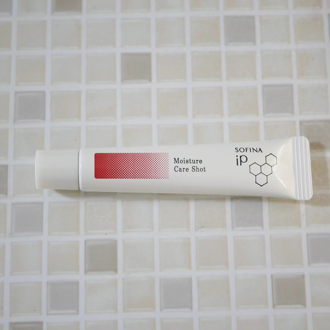 ソフィーナ iP うるおい高密着ショット/SOFINA iP/美容液を使ったクチコミ（1枚目）
