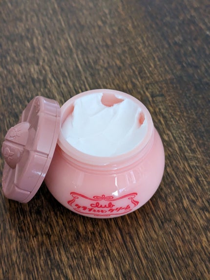 ホルモンクリーム微香性/クラブ/フェイスクリームを使ったクチコミ(2枚目)