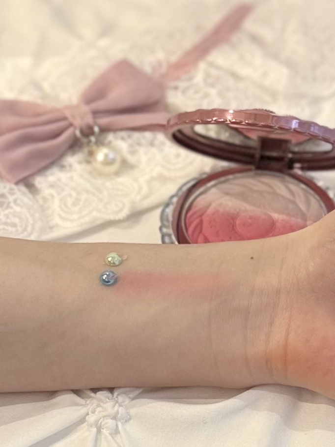 ジルスチュアート　リップブロッサム グロウ/JILL STUART/口紅を使ったクチコミ（3枚目）