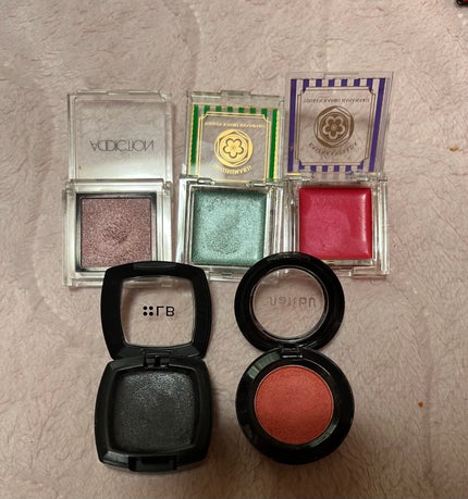 アルカミストツイストフォーアイ 04 BIG SKY.............../THREE/リキッドアイシャドウを使ったクチコミ(2枚目)