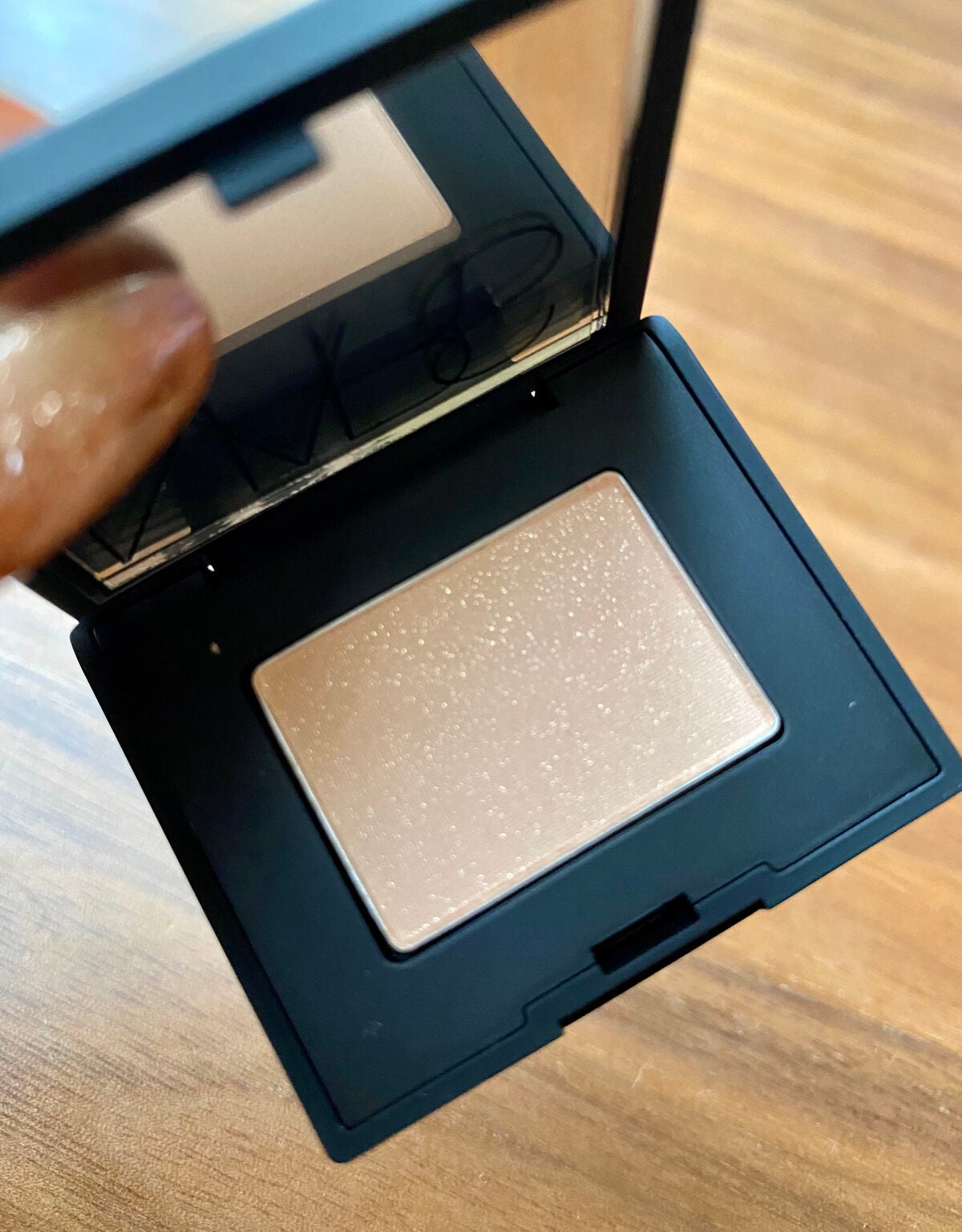 シングルアイシャドー/NARS/単色アイシャドウを使ったクチコミ(5枚目)