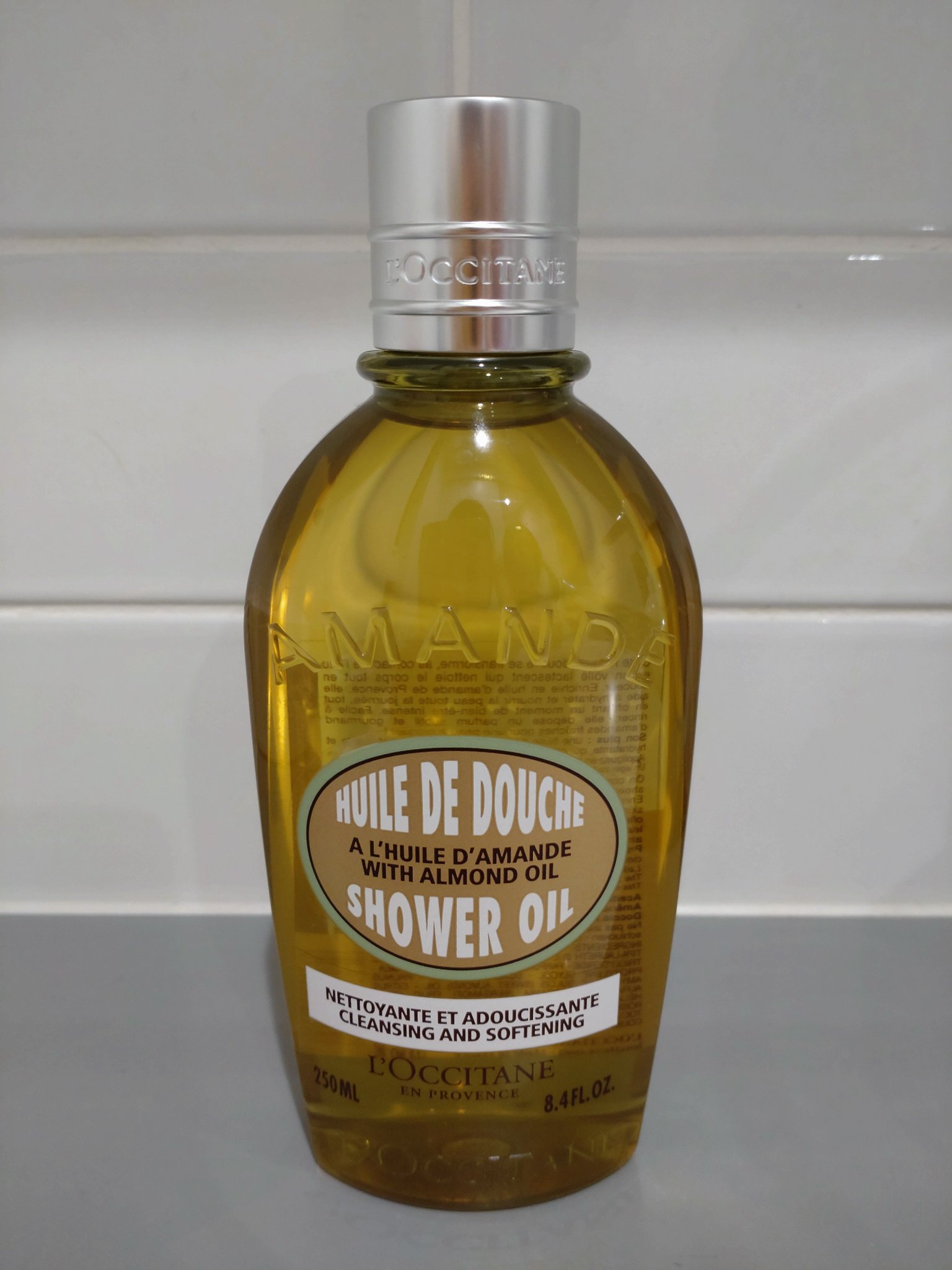 アーモンド モイスチャライジングシャワーオイル/L'OCCITANE/ボディソープを使ったクチコミ（1枚目）