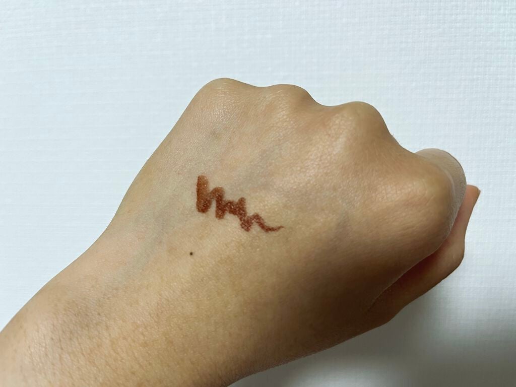 「密着アイライナー」ショート筆リキッド/デジャヴュ/リキッドアイライナーを使ったクチコミ(2枚目)